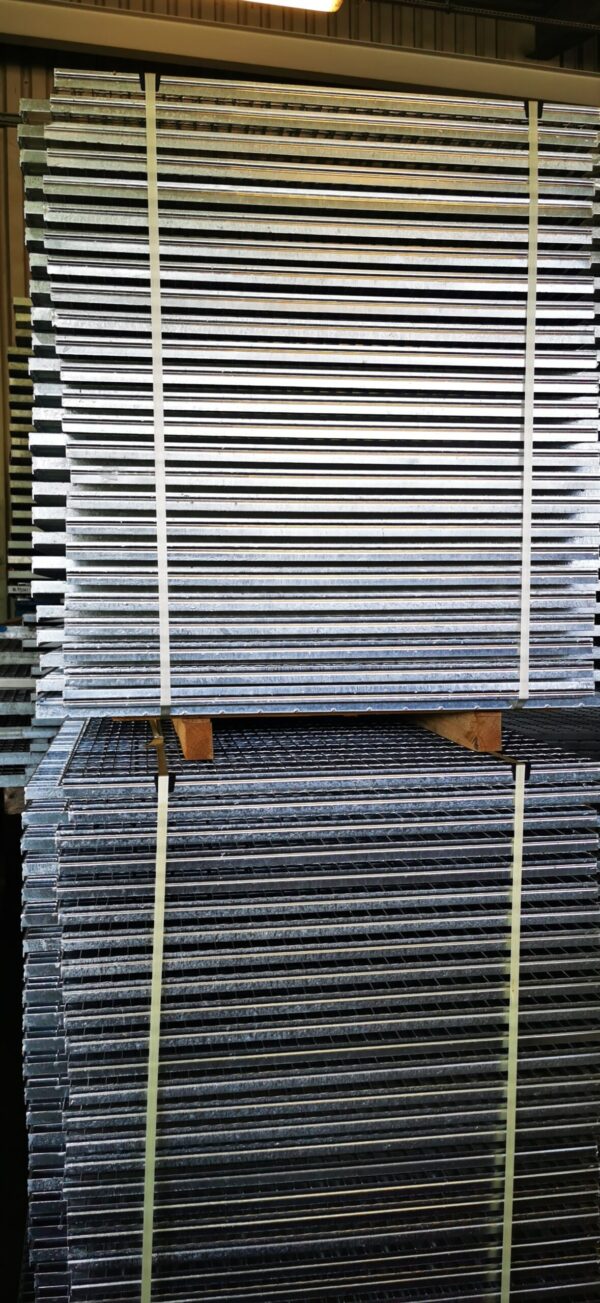 BRS Krata VEMA 1055 x 1275 x 25 ocynk - obrazek 2
